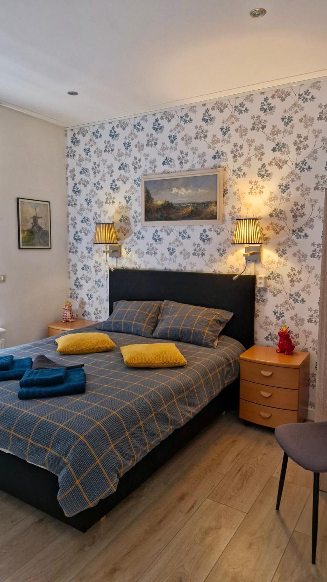 Bed & Breakfast Moments Schagen Room photo